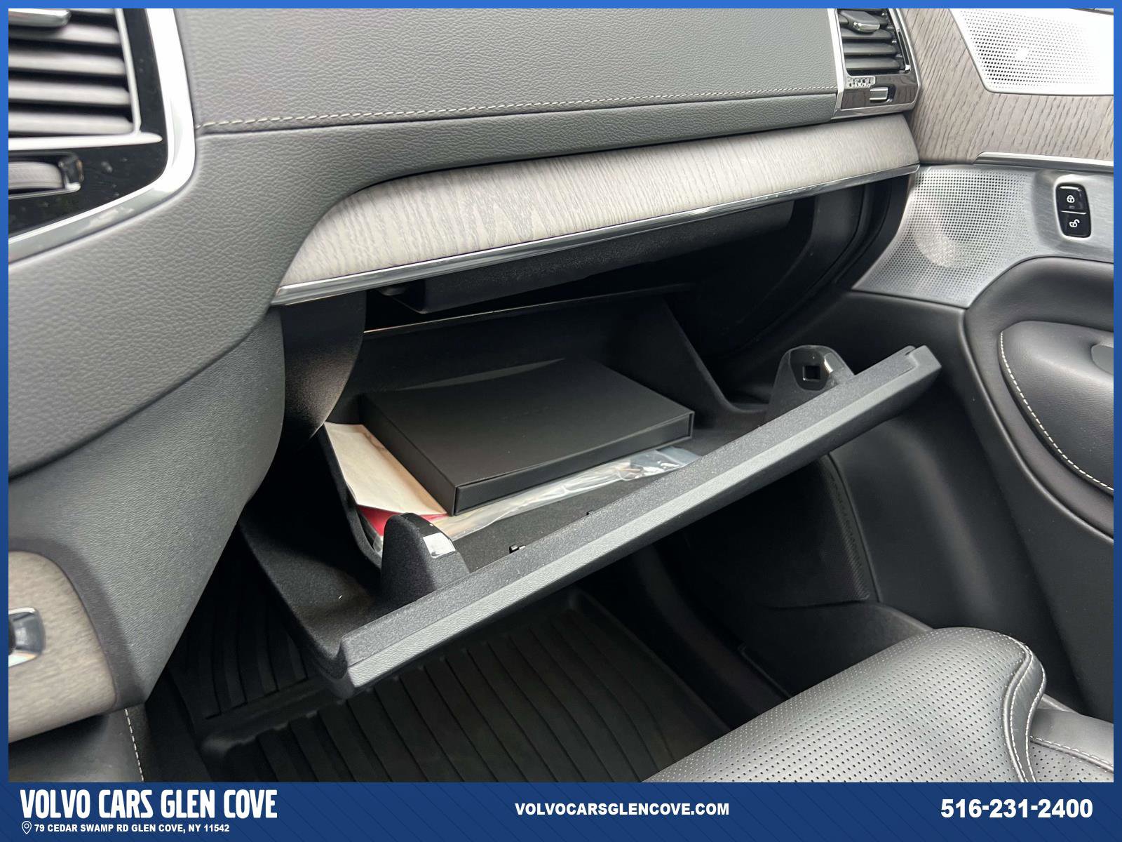 Used 2023 Volvo XC90 T8 Ultimate image 33