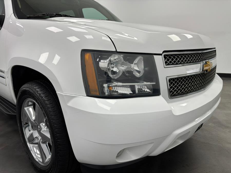 Used 2014 Chevrolet Suburban LTZ image 15