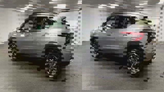 Certified 2025 Chevrolet Trax LT w/ LT Convenience Package image 6