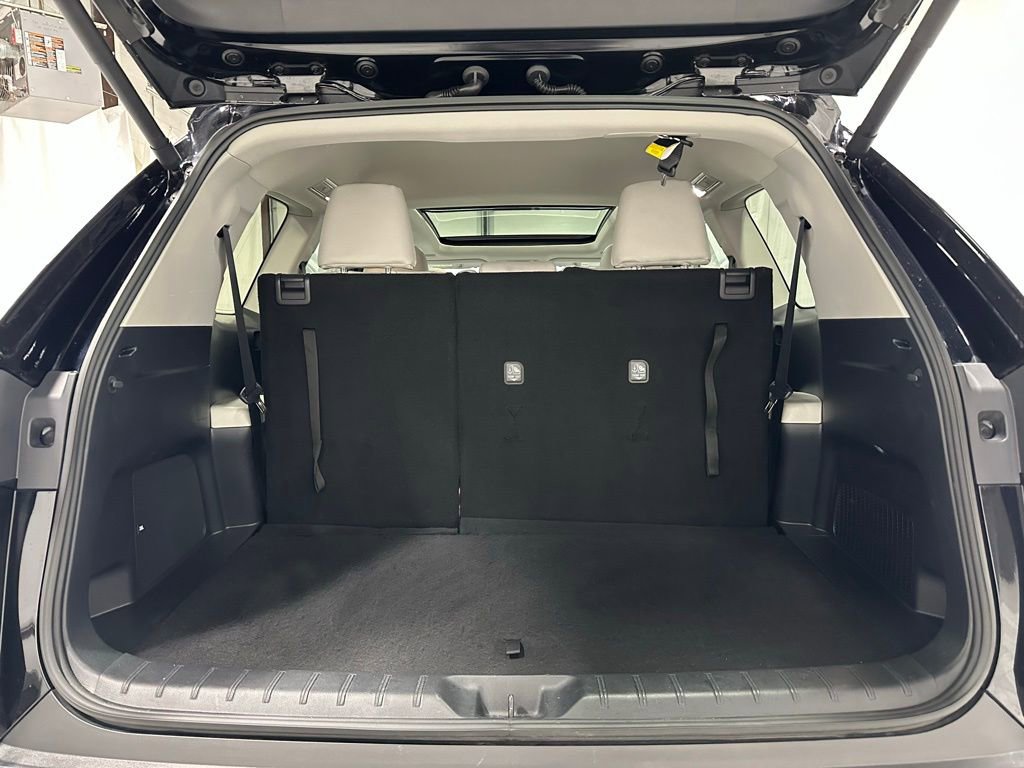 Used 2025 Toyota Grand Highlander AWD image 53