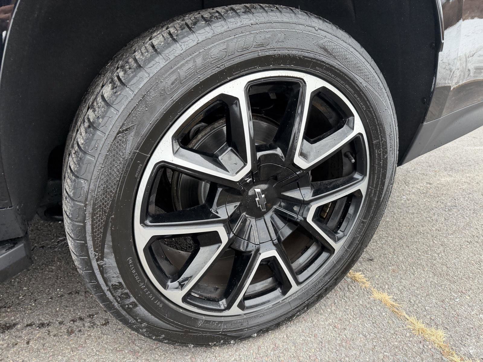 Used 2022 Chevrolet Tahoe RST w/ Sport Performance Package image 45