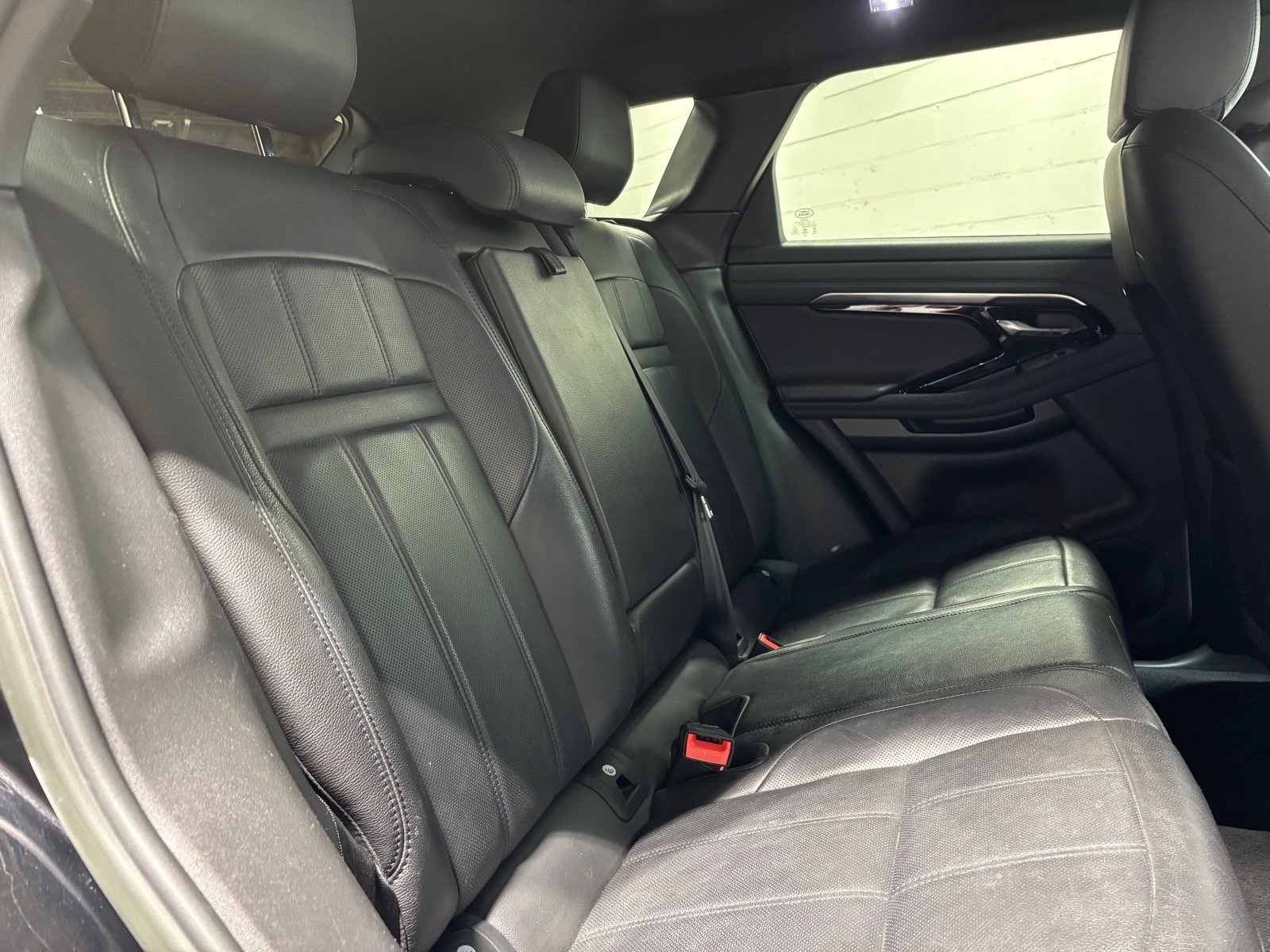 Used 2023 Land Rover Range Rover Evoque SE AWD/4WD image 38