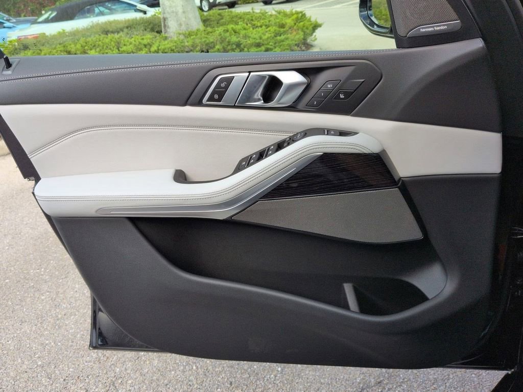 New 2026 BMW X5 sDrive40i w/ M Sport Package image 31