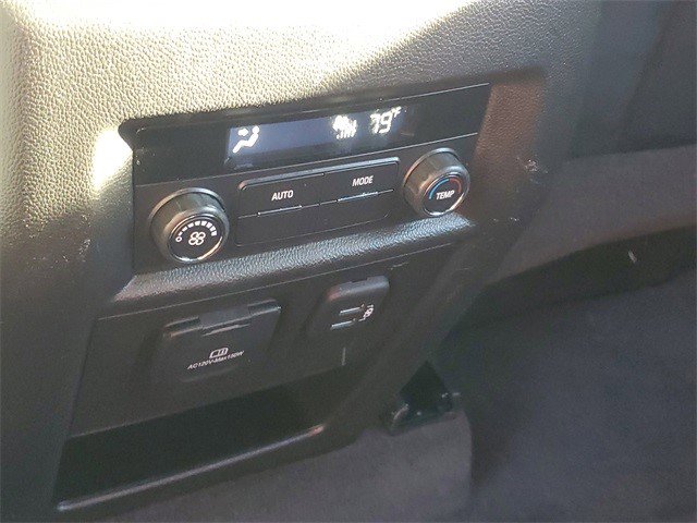 Certified 2023 Chevrolet Traverse RS image 9