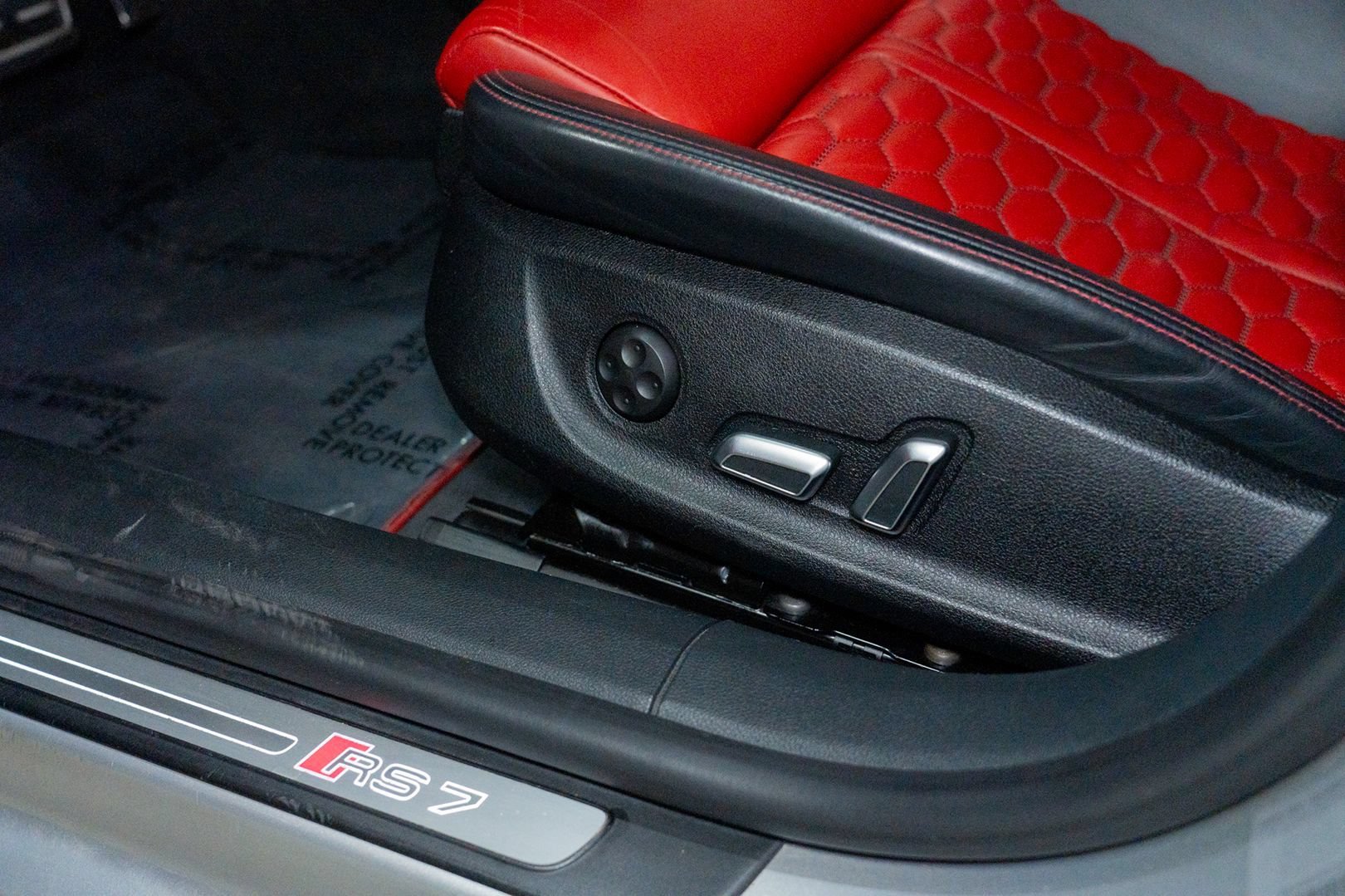 Used 2016 Audi RS 7 Prestige AWD/4WD image 21