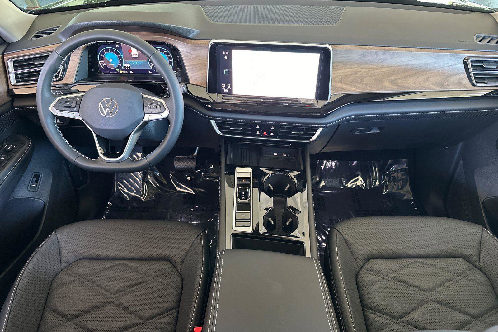 New 2026 Volkswagen Atlas SE image 12