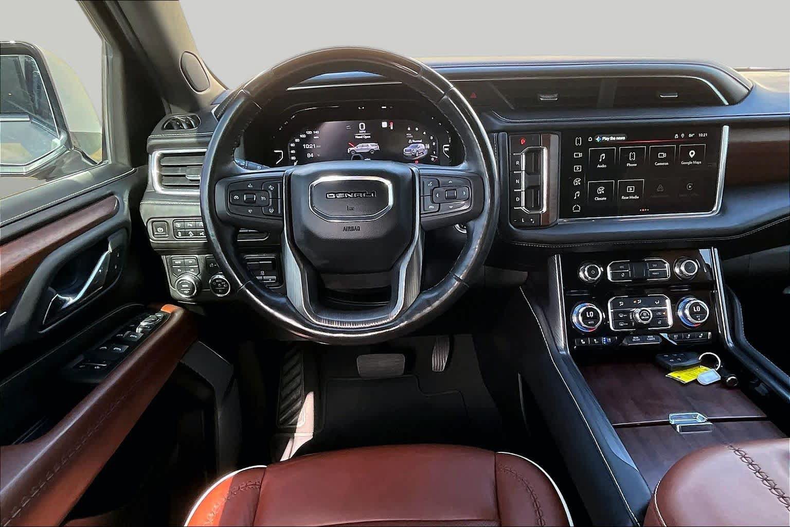 Used 2023 GMC Yukon Denali Ultimate AWD/4WD image 9