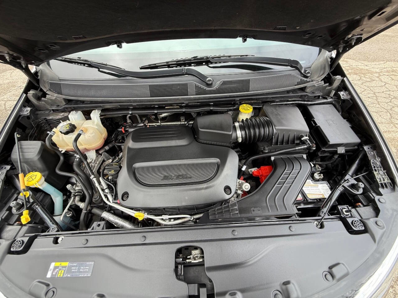 Used 2020 Chrysler Pacifica Touring-L FWD image 35