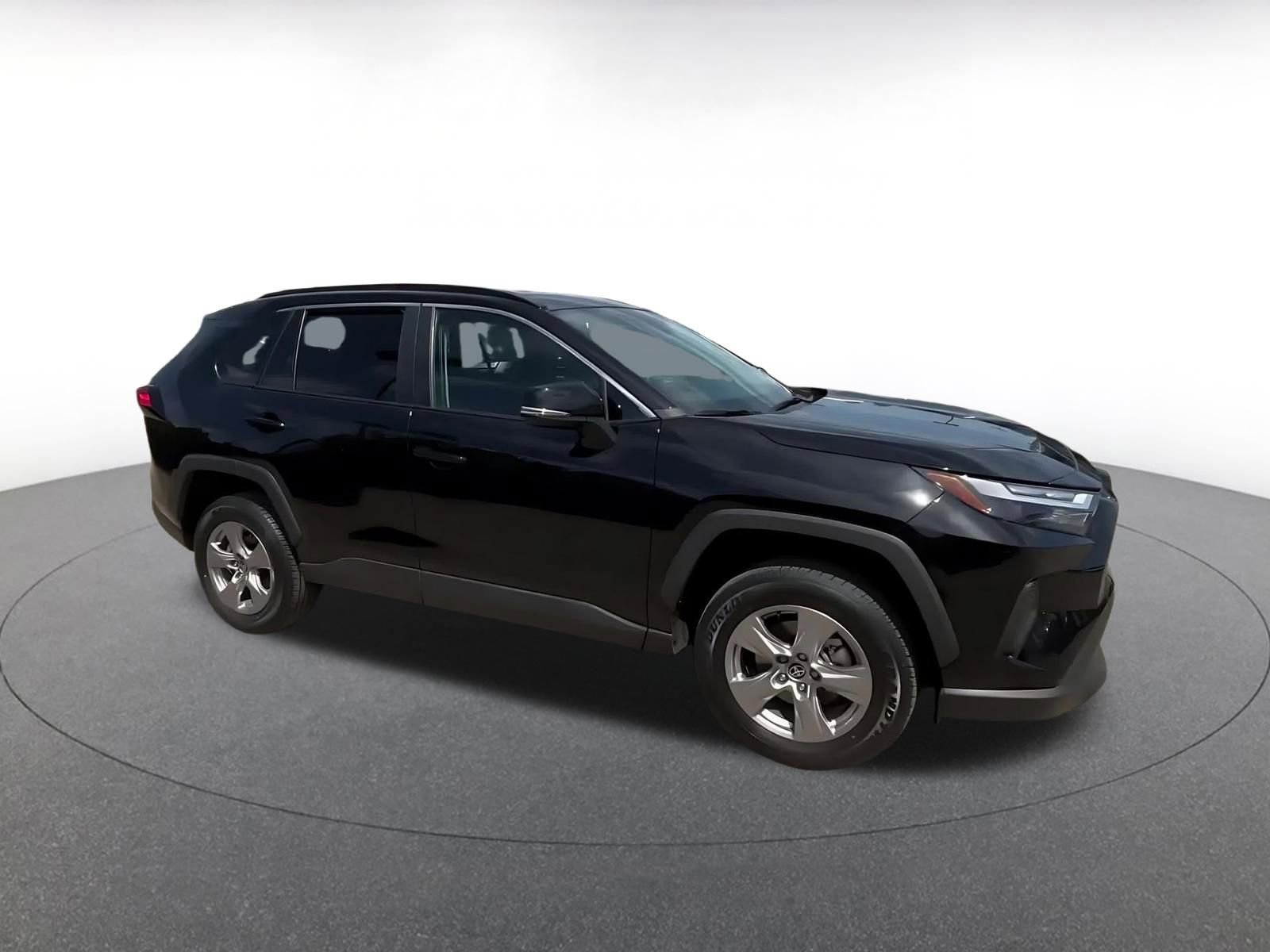 Used 2025 Toyota RAV4 XLE w/ Weather Package FWD video 2