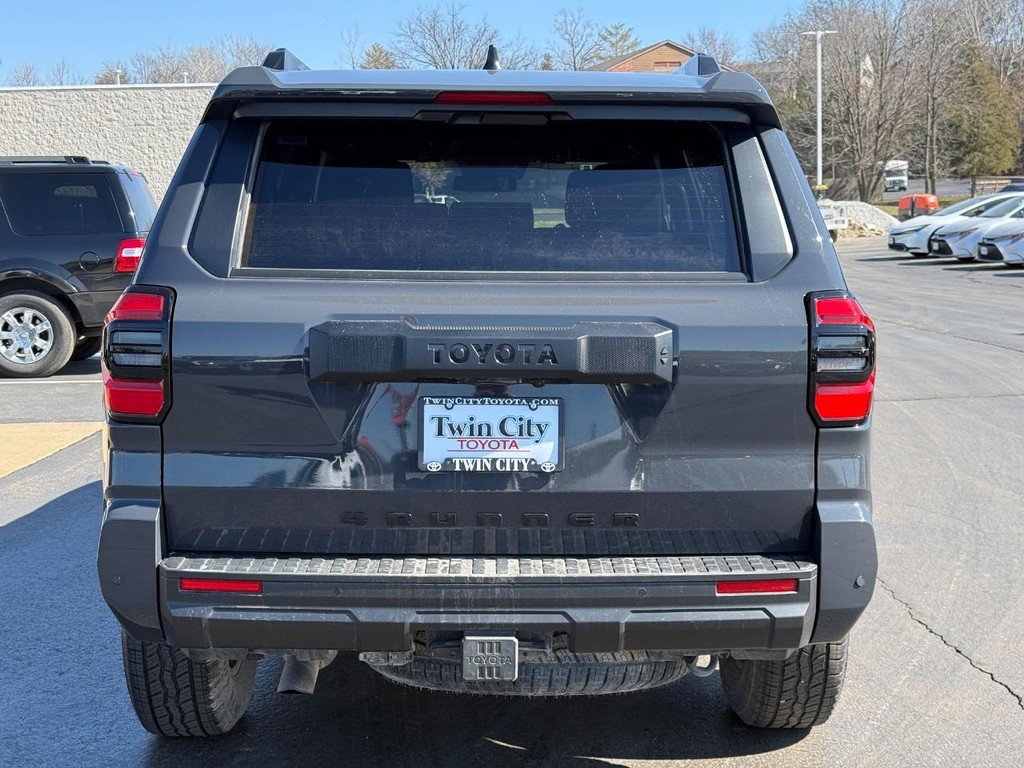 Certified 2025 Toyota 4Runner TRD Off-Road image 5