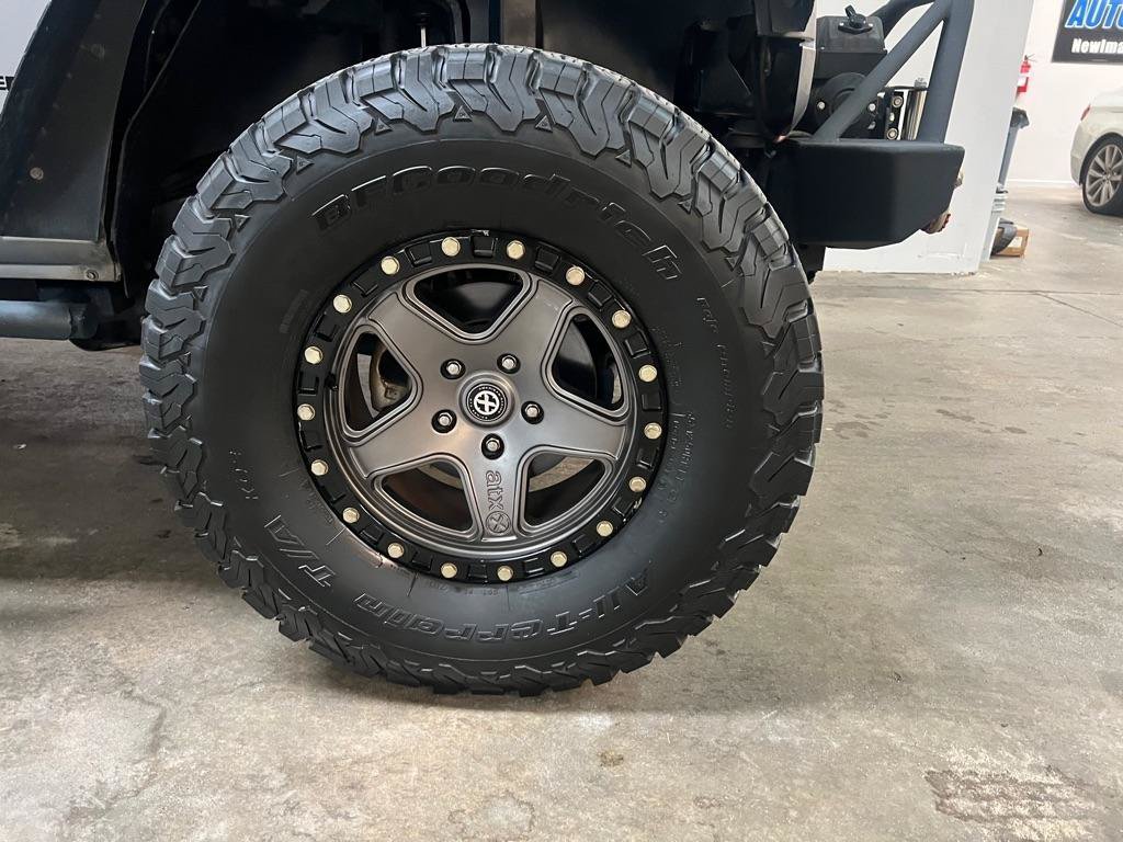 Used 2014 Jeep Wrangler Sport w/ Quick Order Package 23S AWD/4WD image 18