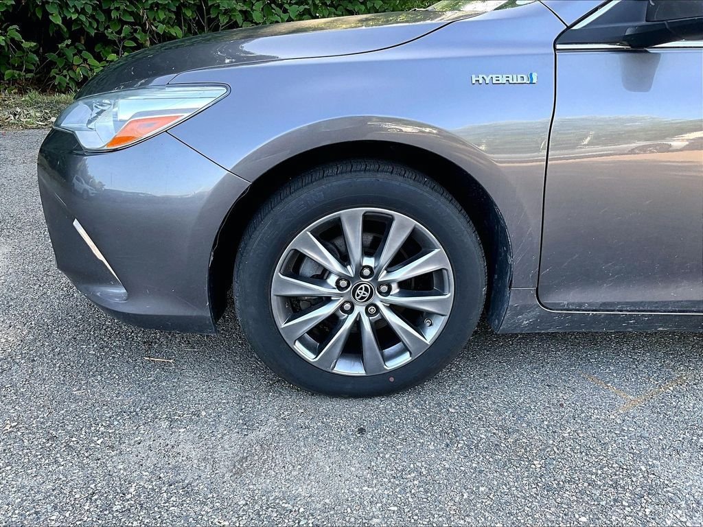 Used 2017 Toyota Camry XLE FWD image 7