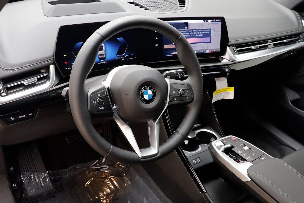 New 2026 BMW X1 xDrive28i AWD/4WD image 7