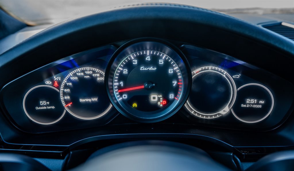 Used 2019 Porsche Cayenne Turbo w/ Sportdesign Package image 19