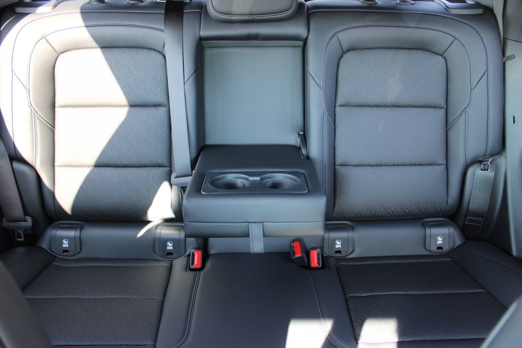 New 2026 Chevrolet Equinox LT w/ Convenience Package II AWD/4WD image 34