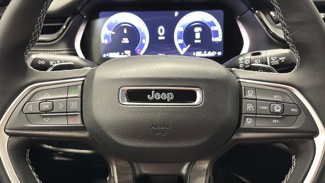 New 2026 Jeep Grand Cherokee Altitude AWD/4WD image 16