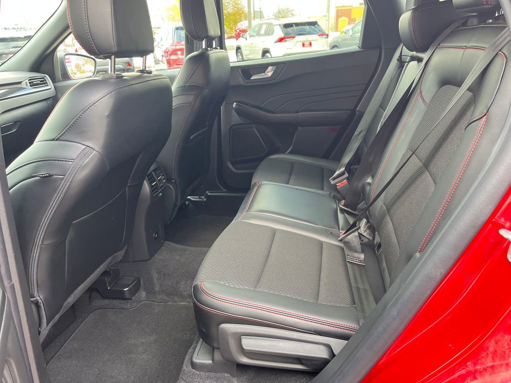 Used 2025 Ford Escape ST-Line image 24