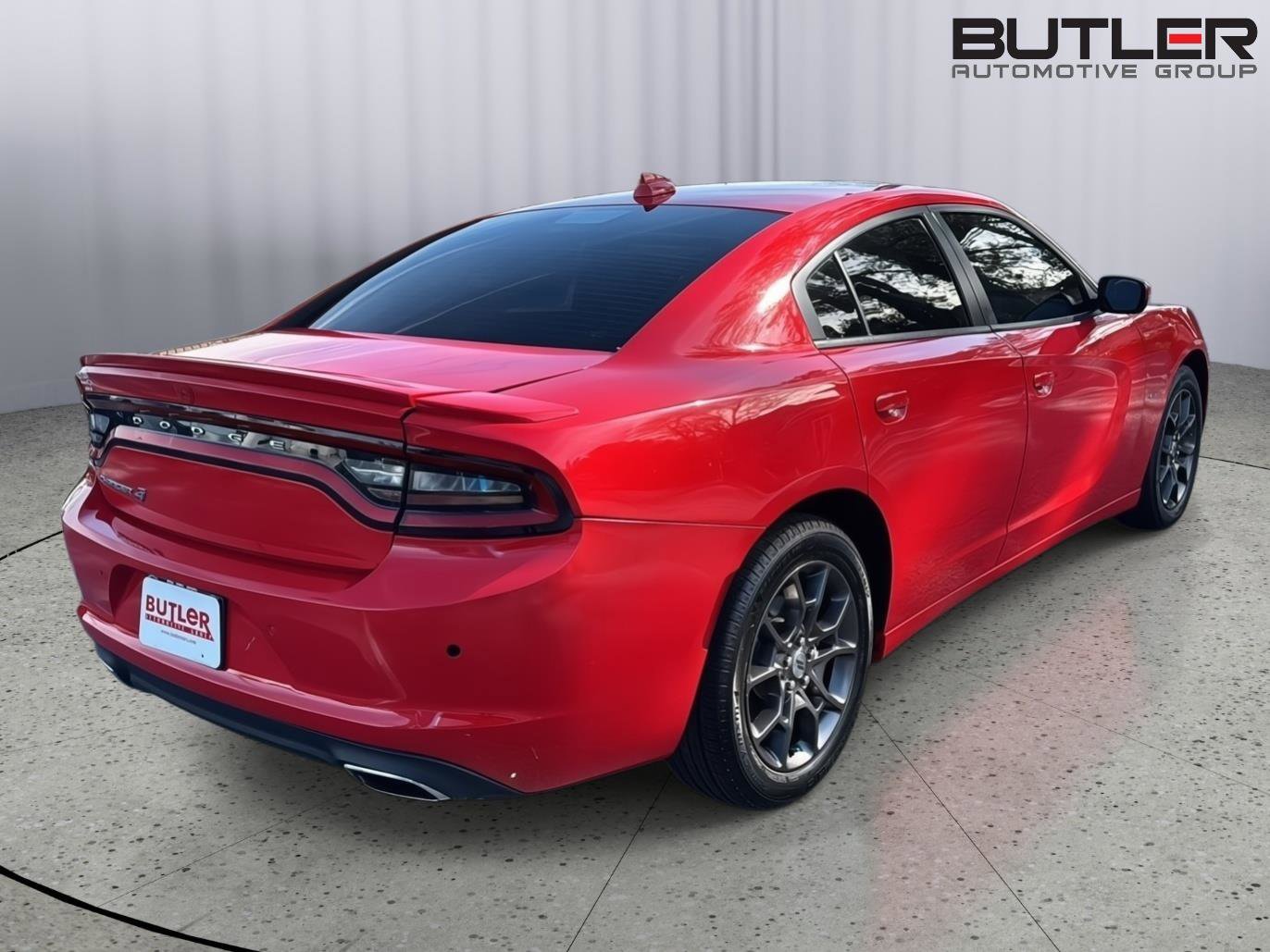 Used 2018 Dodge Charger GT image 5