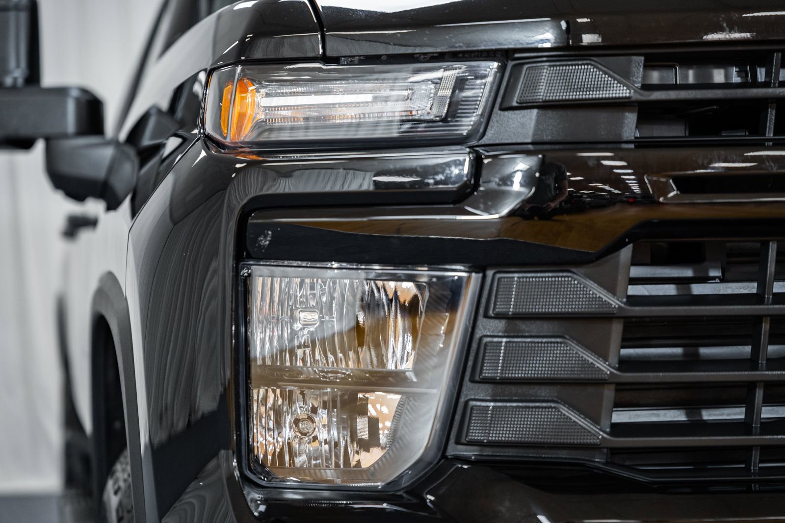 Used 2024 Chevrolet Silverado 2500 Custom image 9