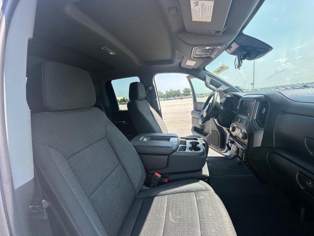 Used 2024 Chevrolet Silverado 2500 Custom w/ Custom Convenience Package AWD/4WD image 16