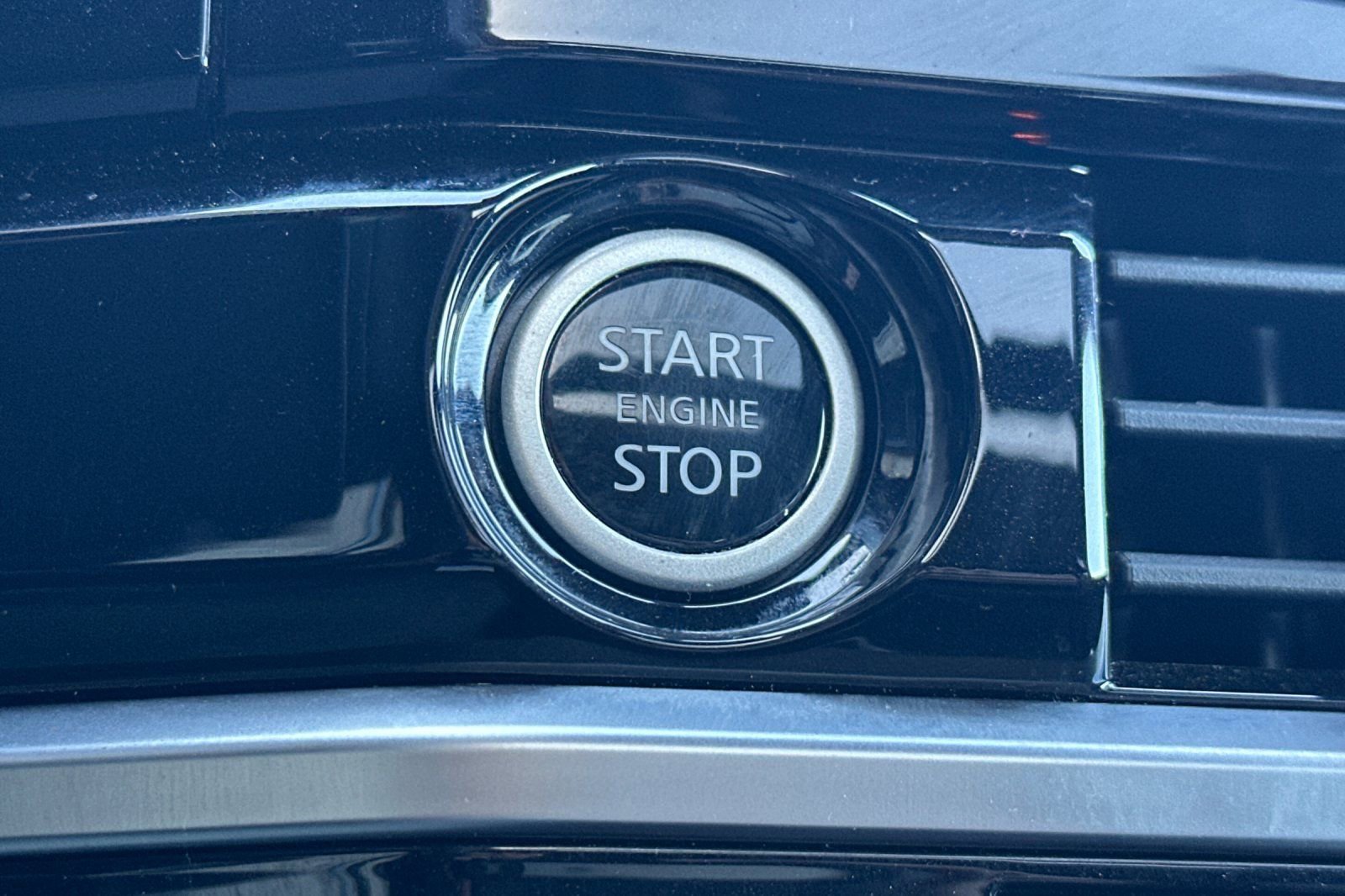 Certified 2024 Nissan Pathfinder Platinum w/ Cargo Package image 35