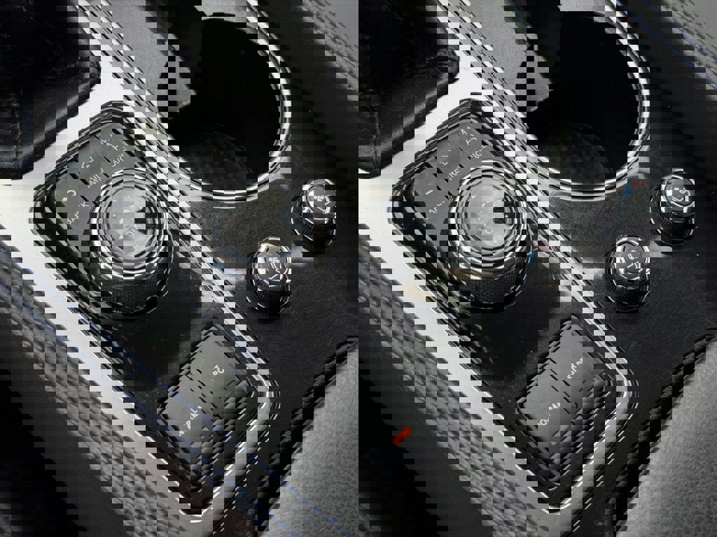 Used 2016 Nissan Maxima SR image 34