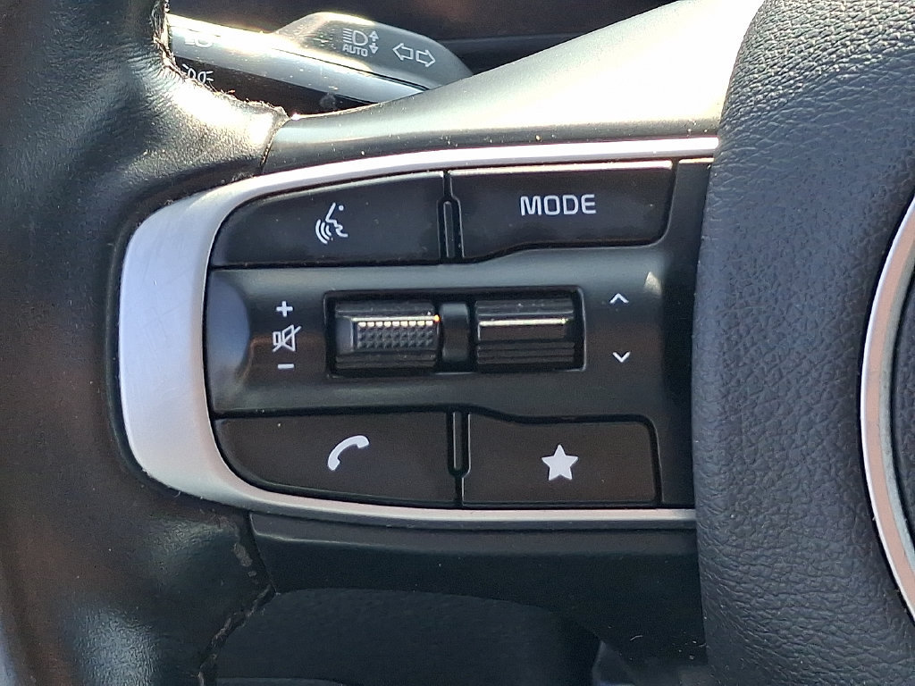 Used 2024 Kia Sportage EX FWD image 16
