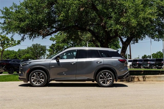 New 2025 INFINITI QX60 Luxe w/ Vision Package image 5