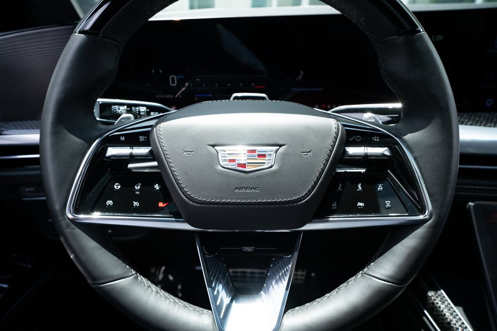 Used 2025 Cadillac Escalade V AWD/4WD image 30