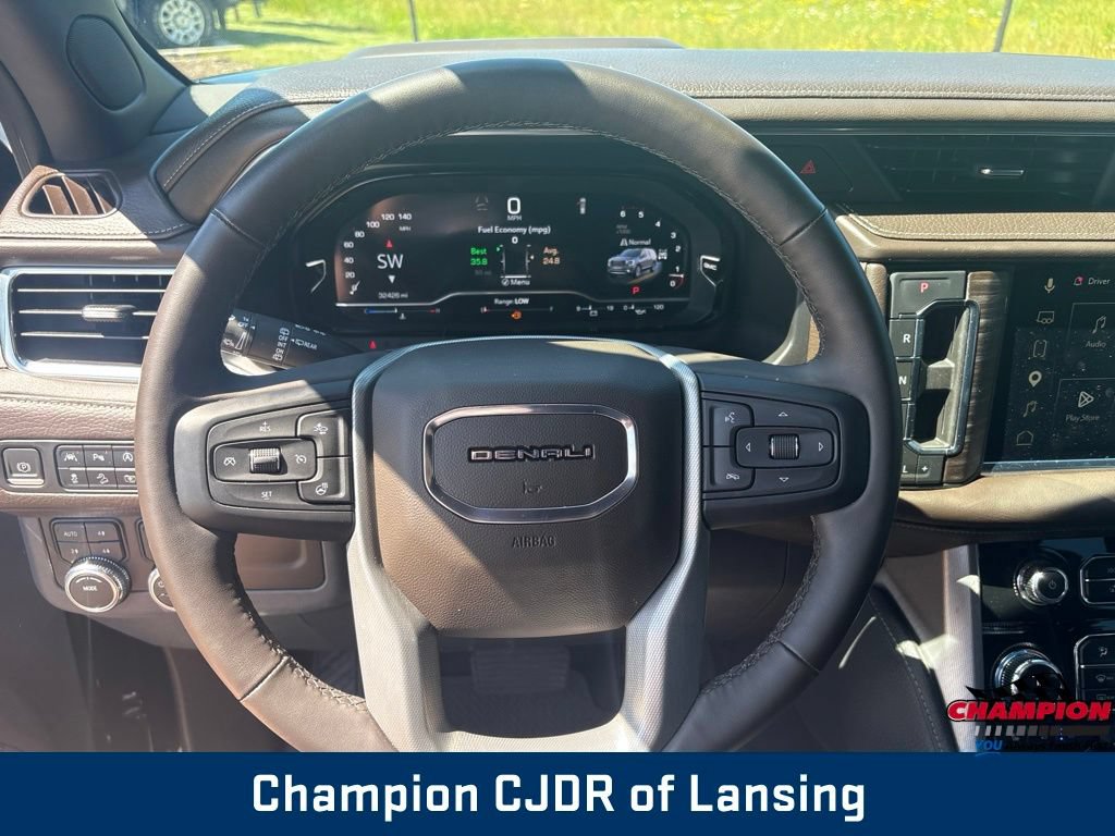 Used 2023 GMC Yukon Denali AWD/4WD image 27