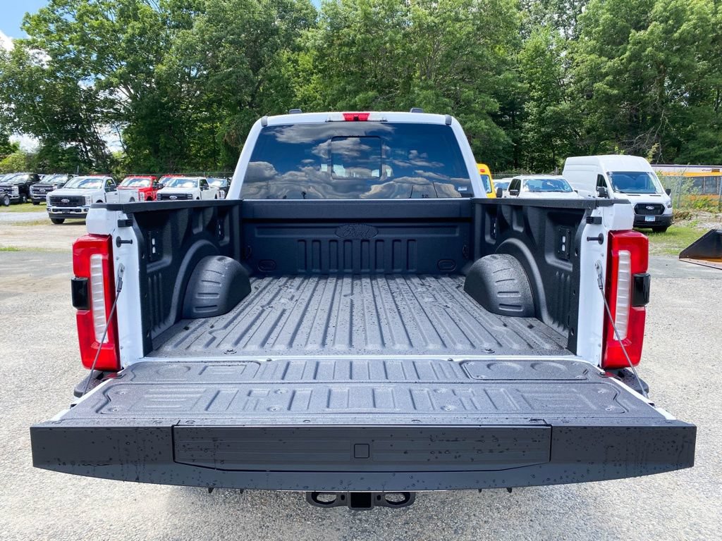 New 2026 Ford F250 Lariat w/ Black Appearance Package AWD/4WD image 5