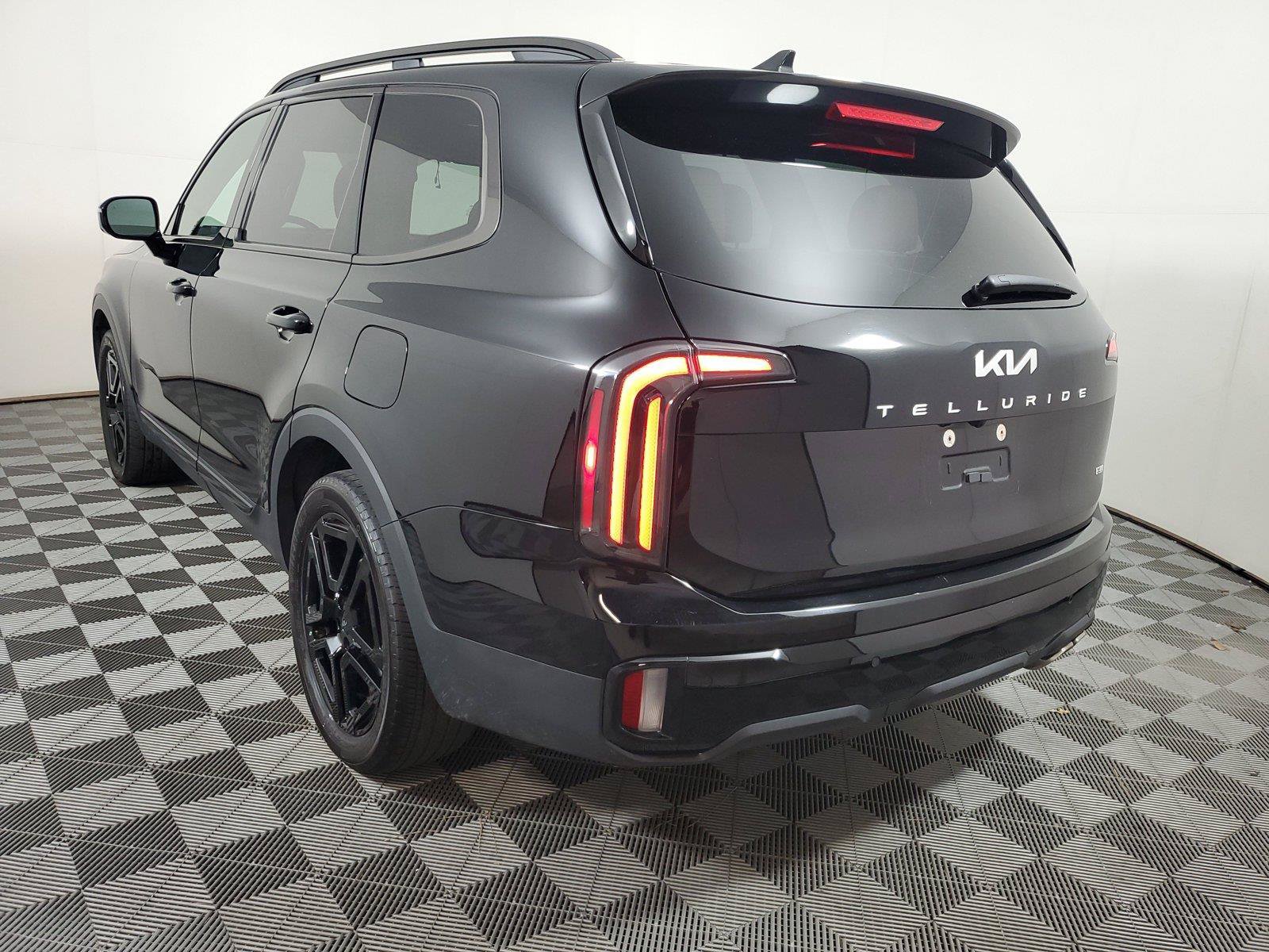Used 2024 Kia Telluride SX X-Line AWD/4WD image 4