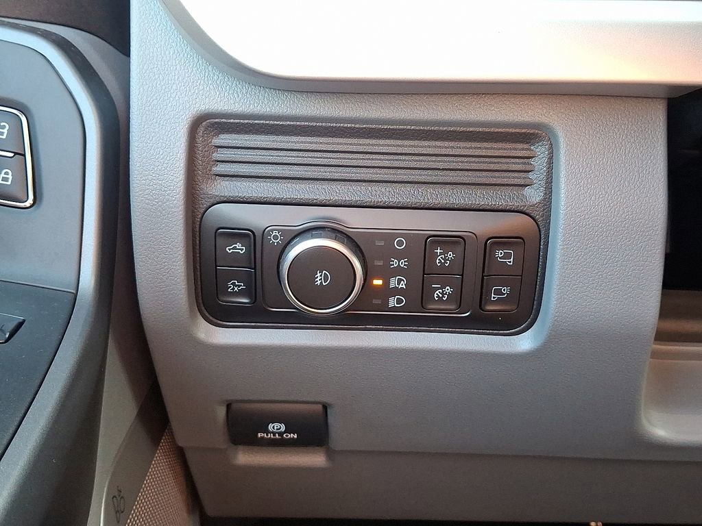 New 2026 Ford F350 XLT w/ XLT Premium Package image 18