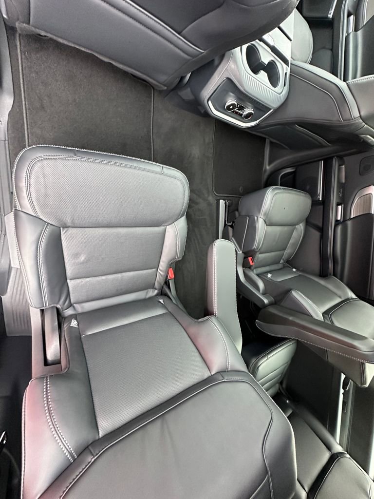 New 2025 Ford Expedition Max Platinum w/ Driver's Package image 18