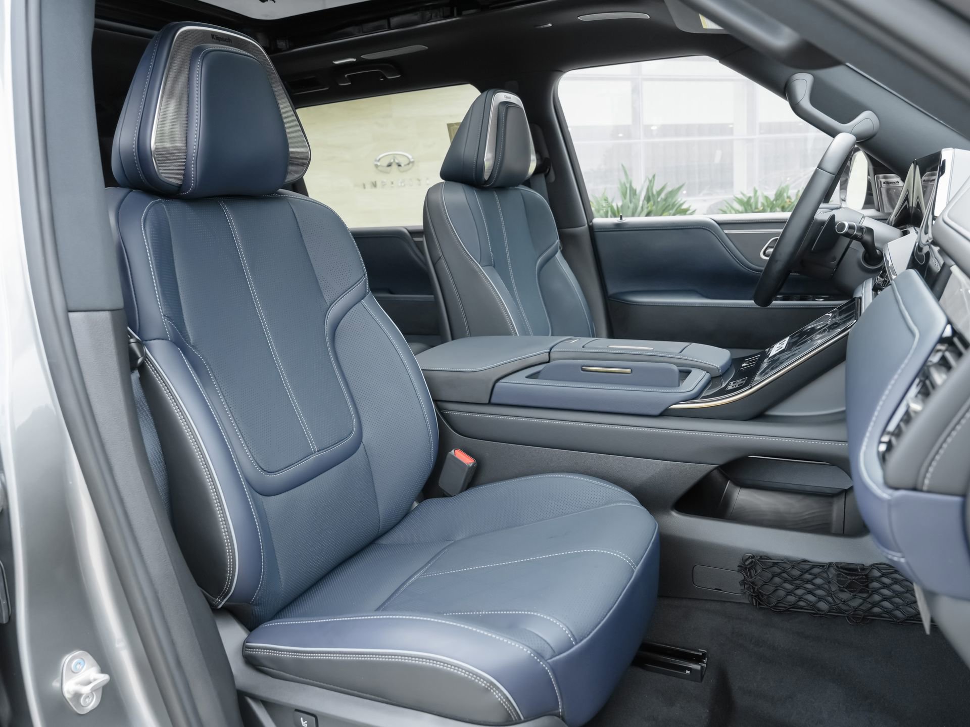 Certified 2026 INFINITI QX80 4WD w/ Sport Exterior Package image 39