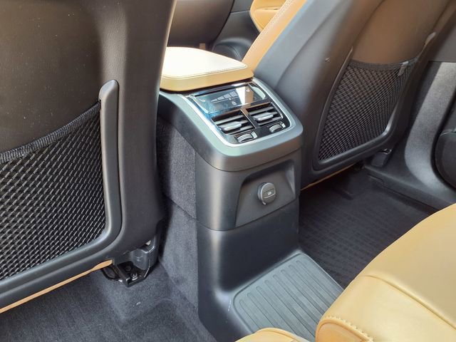 Used 2024 Volvo XC90 T8 Ultimate w/ Protection Package Premier image 21