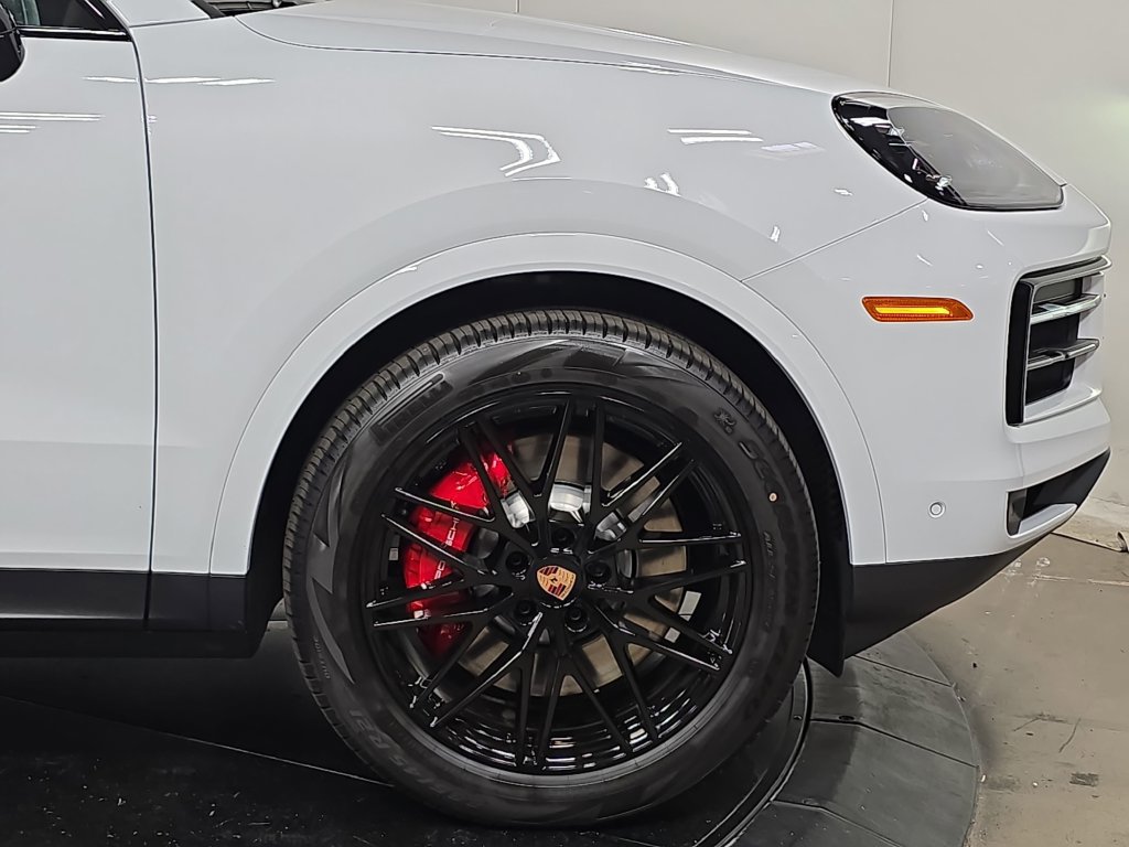Certified 2026 Porsche Cayenne S AWD/4WD image 11