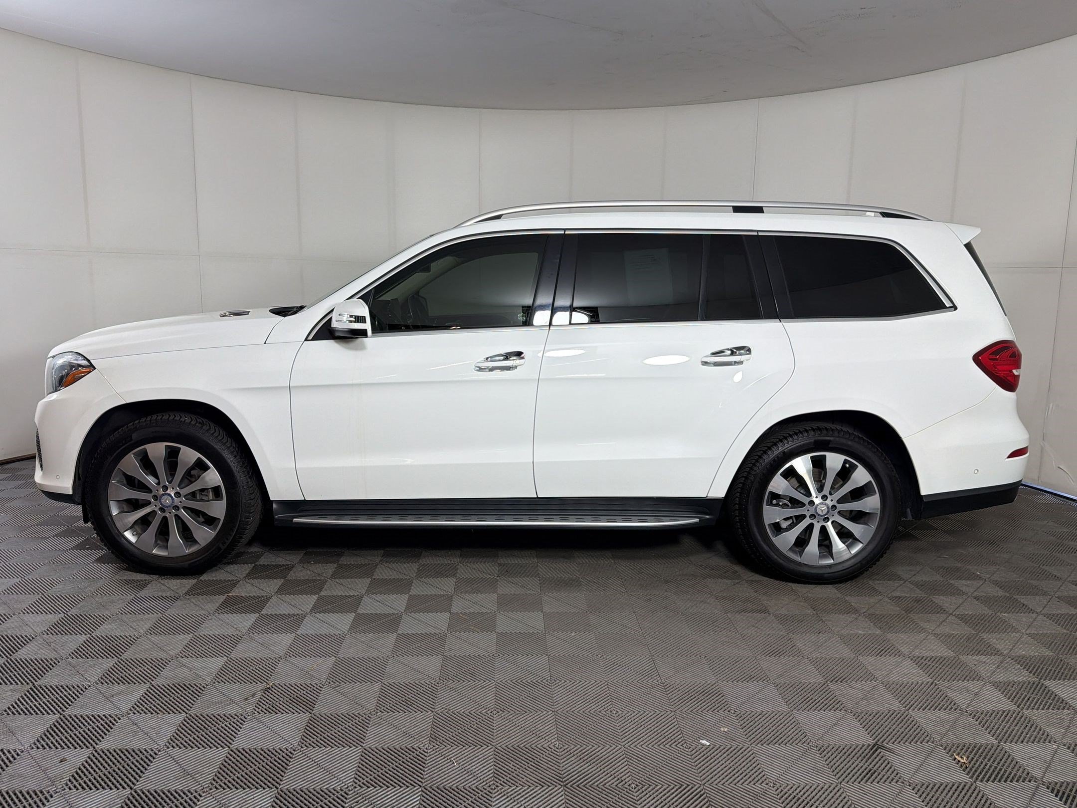 Used 2017 Mercedes-Benz GLS 450 4MATIC video 2
