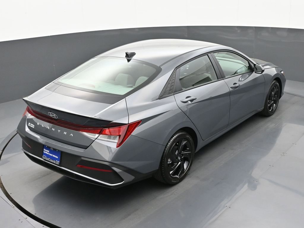 Certified 2026 Hyundai Elantra Sport w/ Cargo Package image 40