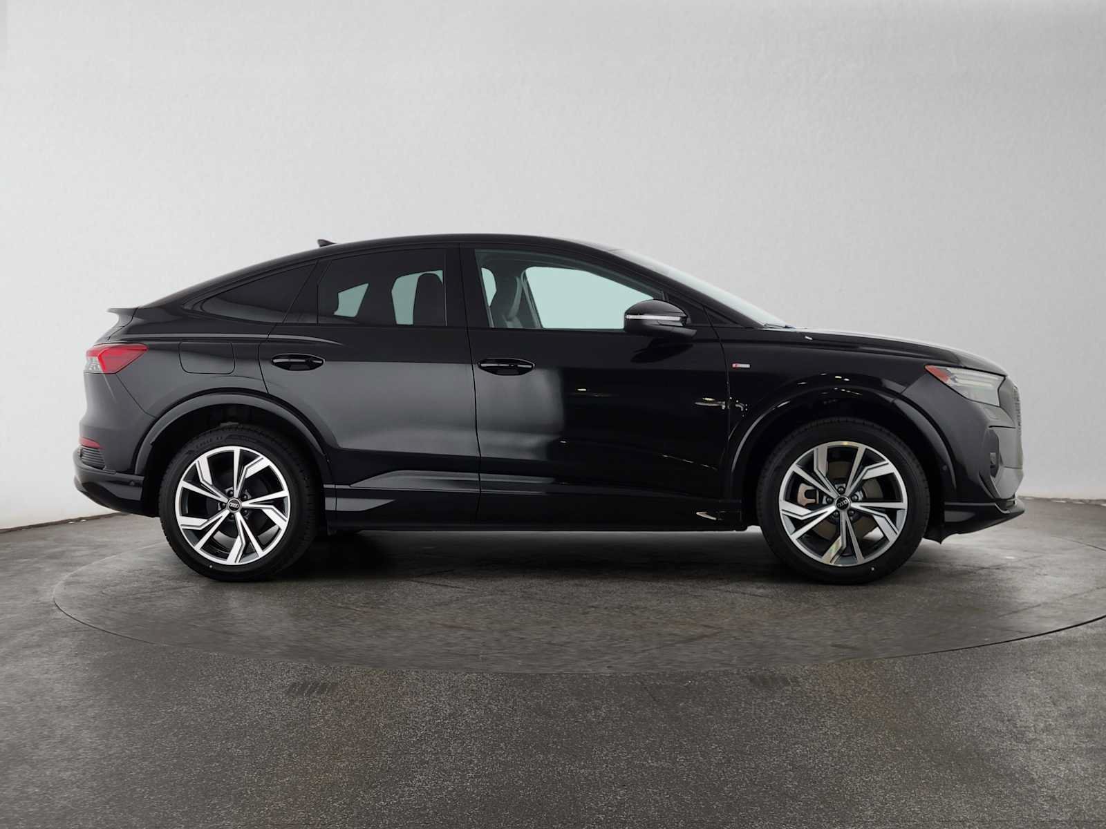 Used 2023 Audi Q4 e-tron Prestige w/ Black Optic Package AWD/4WD image 2