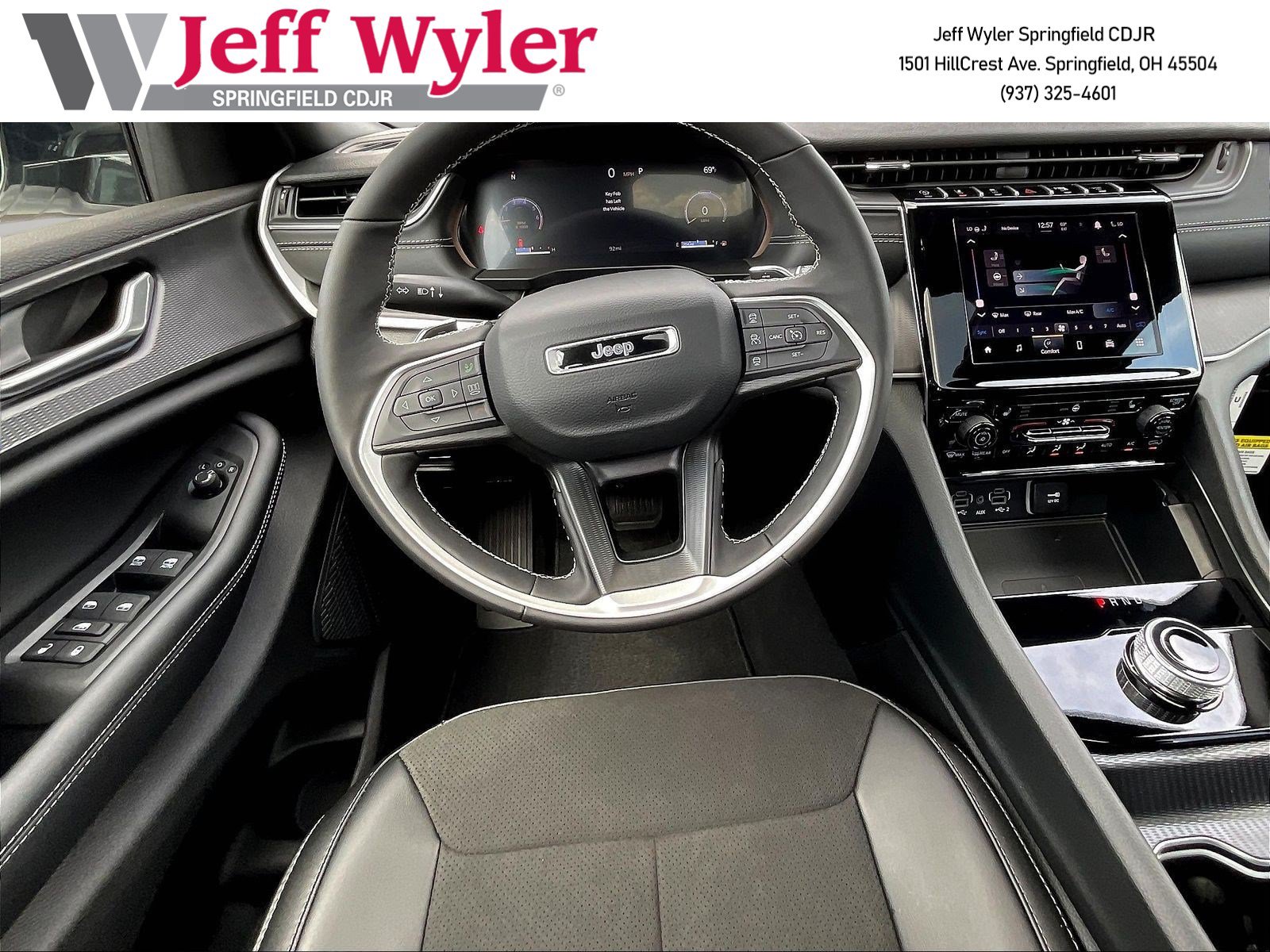 New 2025 Jeep Grand Cherokee 4WD image 9