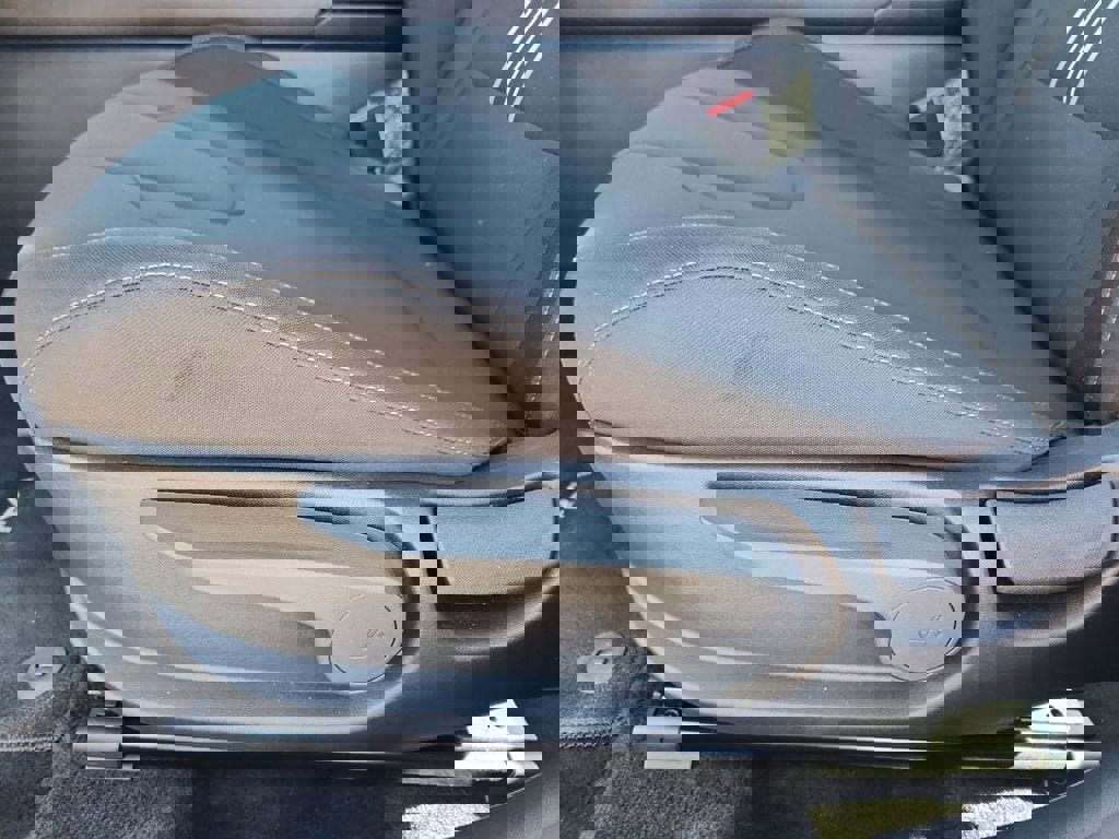 Used 2024 Hyundai Elantra SEL w/ Convenience Package image 19