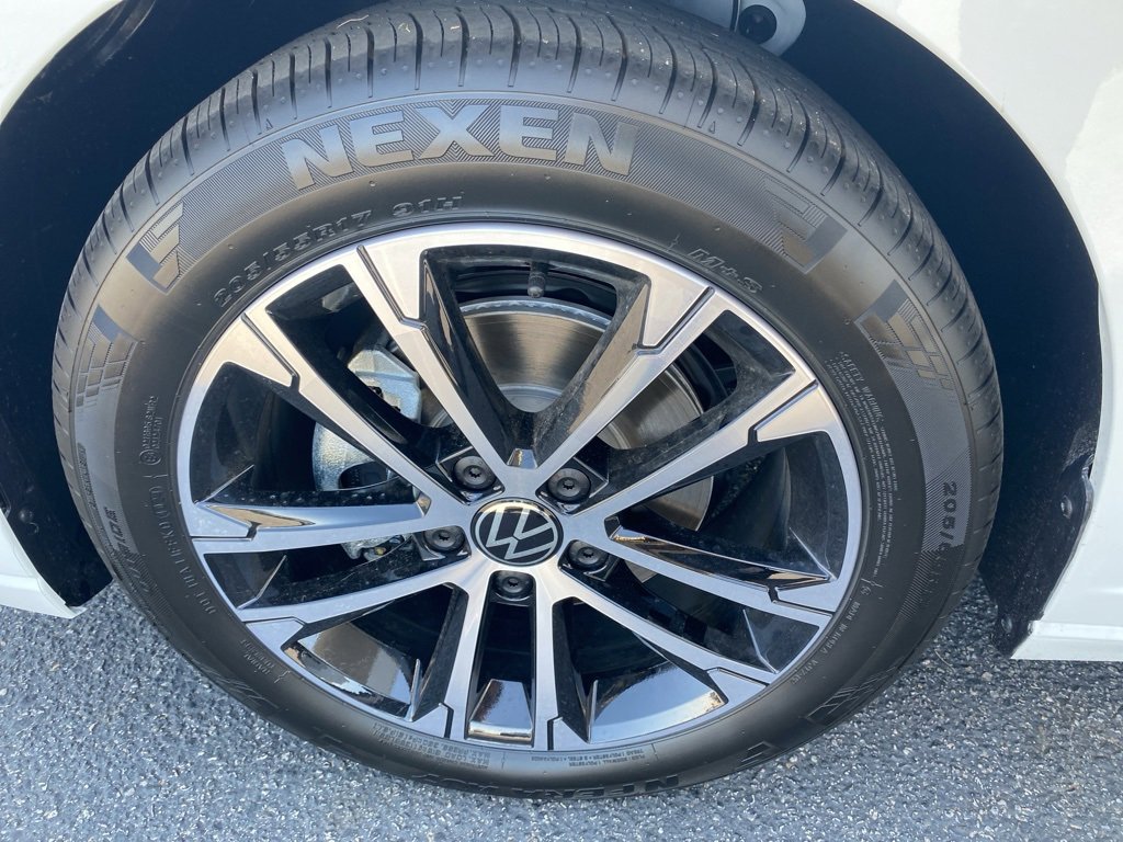 New 2025 Volkswagen Jetta Sport image 28