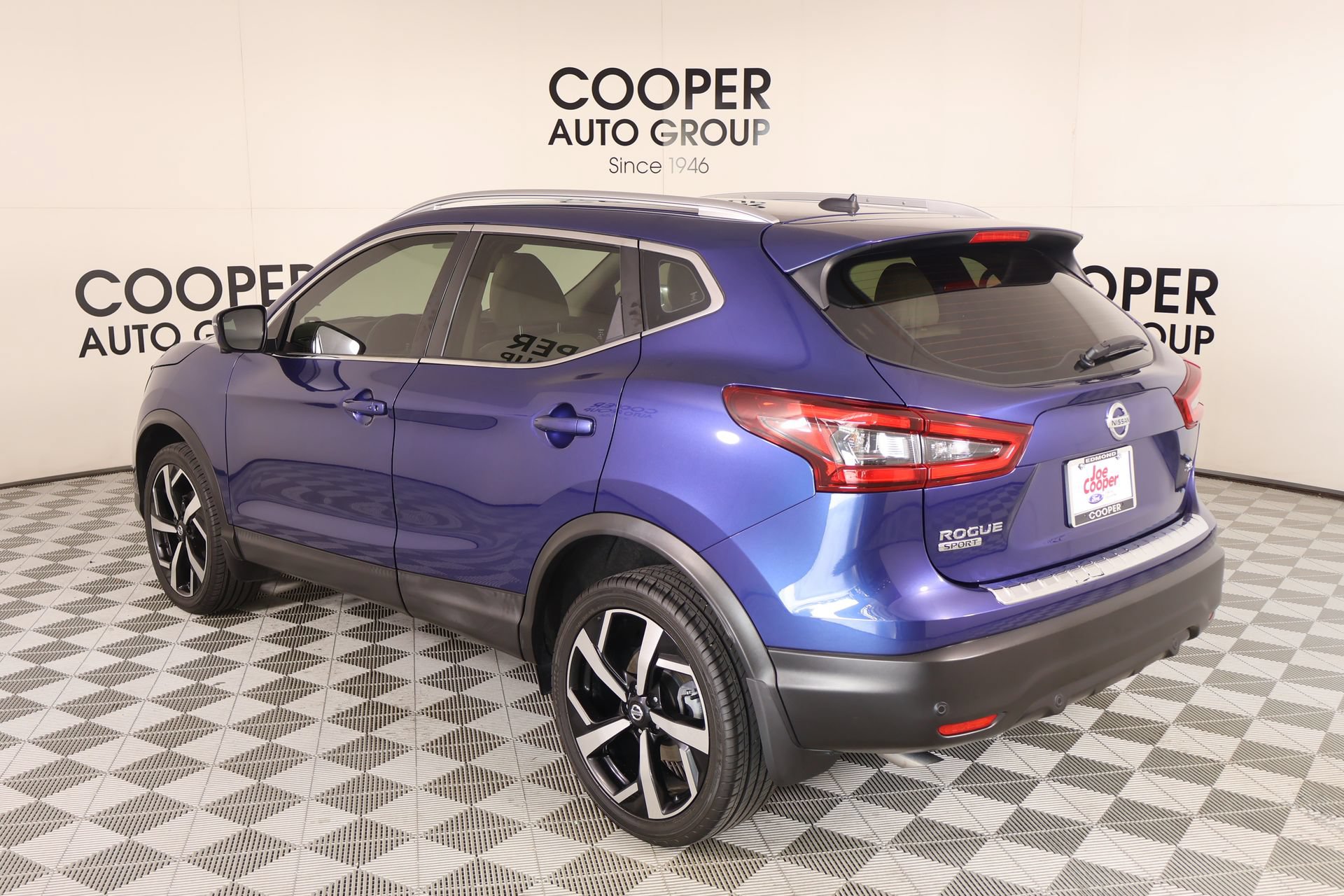 Used 2020 Nissan Rogue Sport SL w/ Premium Package FWD image 23