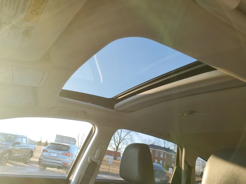 Used 2016 Honda CR-V Touring image 21