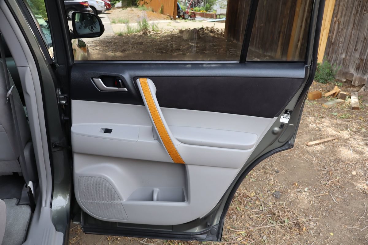 Used 2010 Toyota Highlander 4WD Hybrid image 27