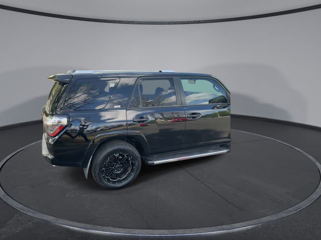 Used 2018 Toyota 4Runner SR5 Premium image 16