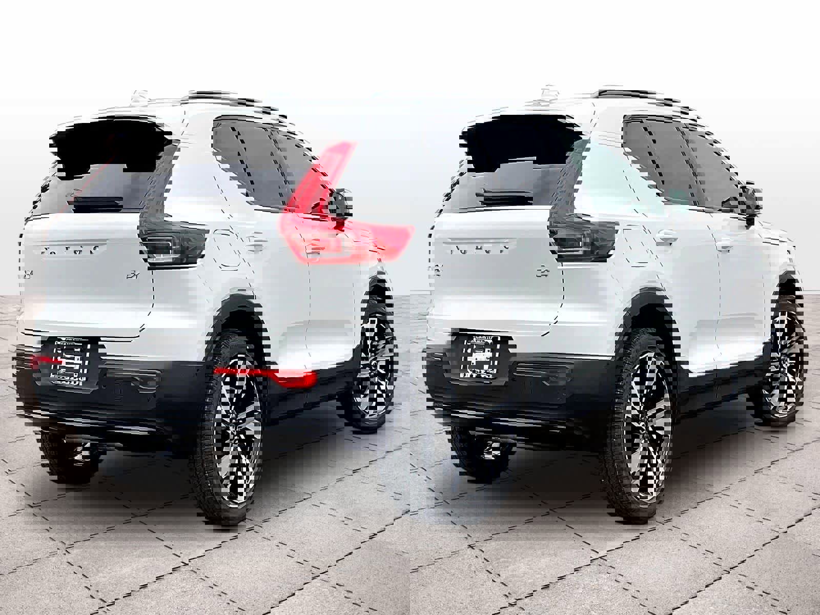 New 2026 Volvo XC40 B4 Plus w/ Climate Package image 4