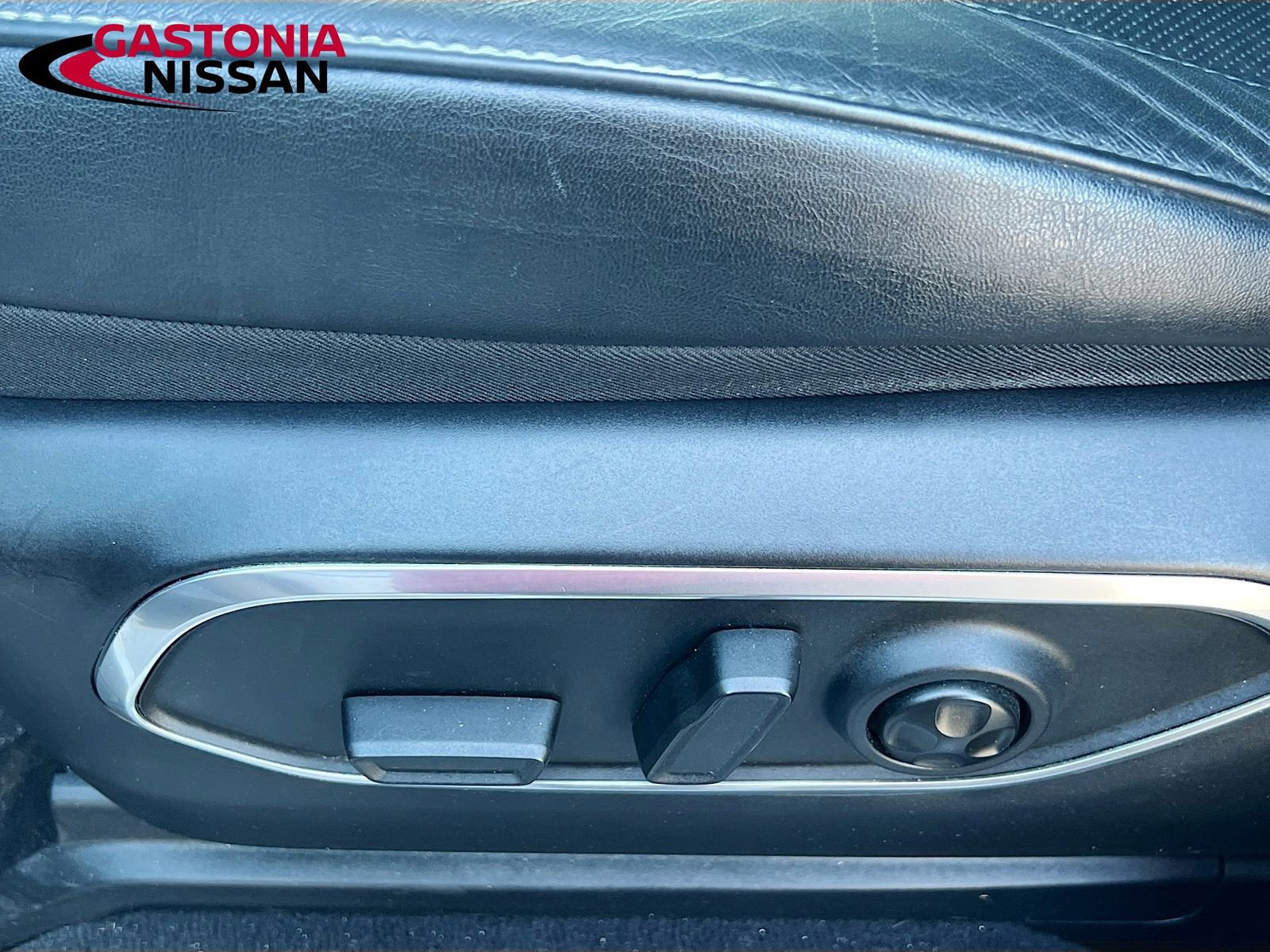 Used 2024 Jeep Wagoneer Series II w/ Flexible Seating Group image 26