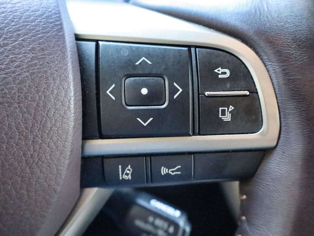 Used 2019 Lexus RX 450h AWD w/ Navigation Package image 38